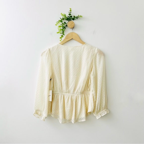 Japna NWT Ivory Peplum Lace Trim V-Neck Blouse - Picture 7 of 8